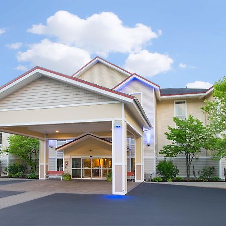 Holiday Inn Express Hotel & Suites Brattleboro By Ihg Exterior foto