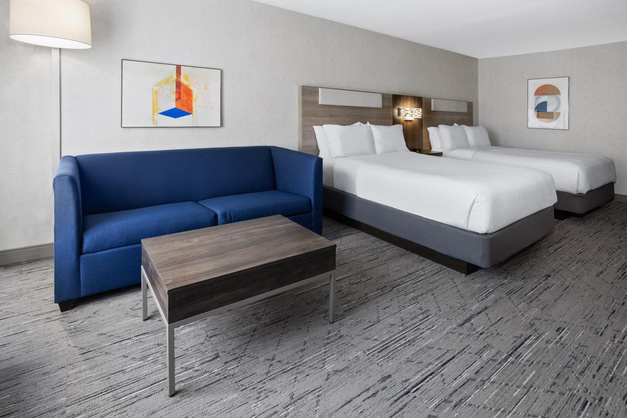 Holiday Inn Express Hotel & Suites Brattleboro By Ihg Exterior foto